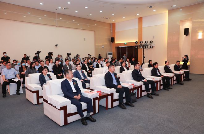 九游官网入口：助力“新文创”下的IP孵化腾讯云签约“中原数字创意谷”(图3)