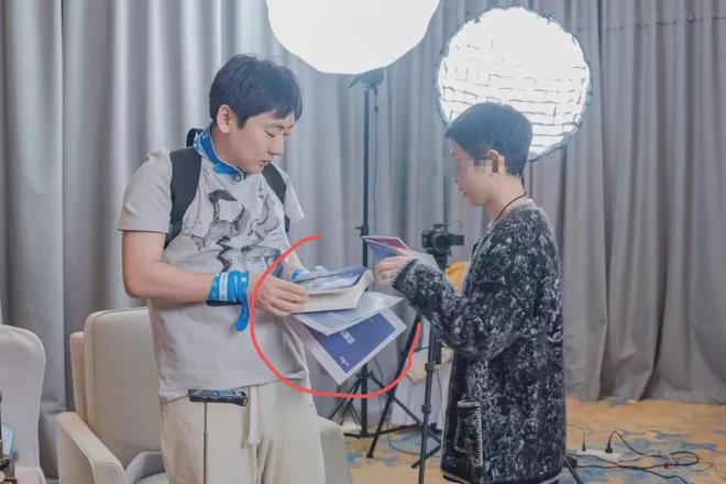 把百度副总裁璩静忽悠瘸了的其实是一个钳工