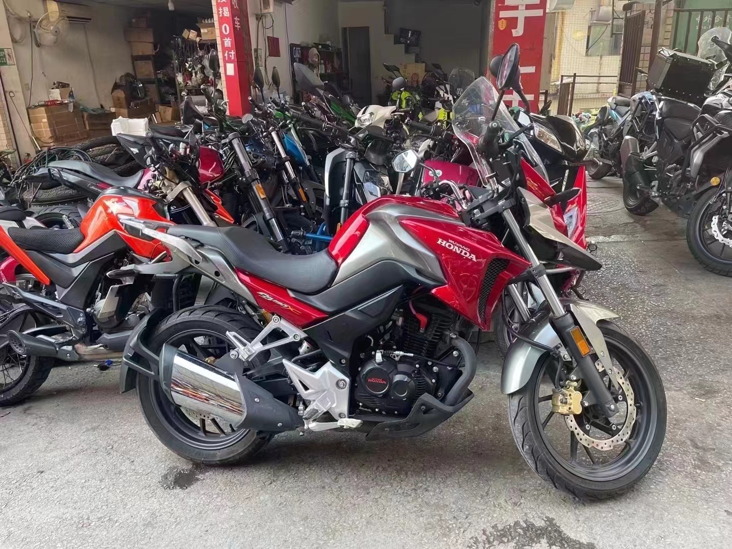 九游app：摩托热潮再起：小众文化出圈 市场重回千亿级