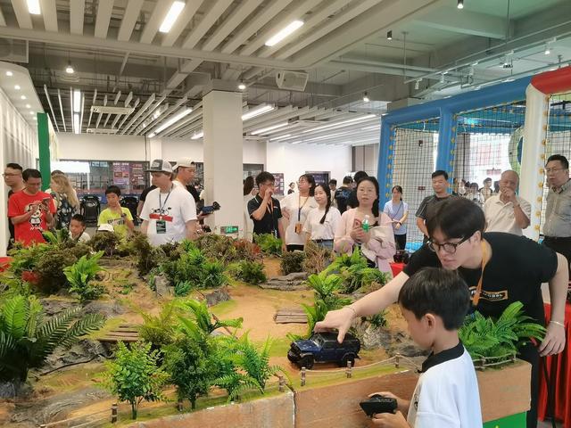 超300名国内外选手极速狂飙禅城这场车辆模型越野邀请赛真的很City(图2)