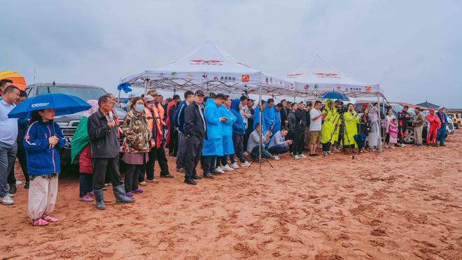 “国香神木·风驰悦动”2023年神木市毛乌素沙漠越野赛圆满落(图3)