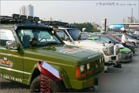 法拉利设计大师惊现黛梦德改装车展示会(图4)