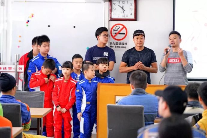首场比赛过百人参加！深圳卡丁车联赛火爆！热烈！(图3)