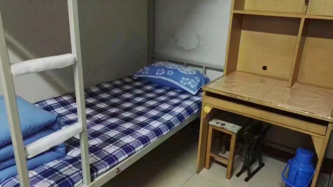光电公司员工宿舍床细节透露对员工的关怀与尊重