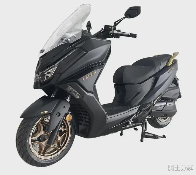 九游官网入口：光阳新款赛艇250曝光会有哪些变化呢？