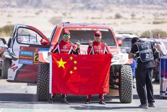 2025达喀尔拉力赛开赛为中国车手加油 酷乐汽车(图11)