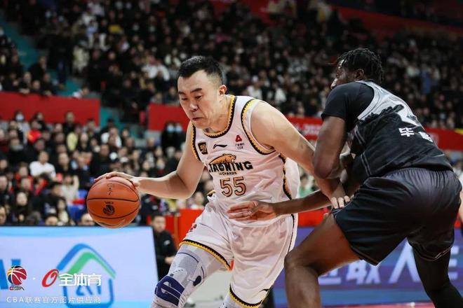 赵继伟复出送出13助攻 辽宁本钢客场战胜九台农商银行(图2)