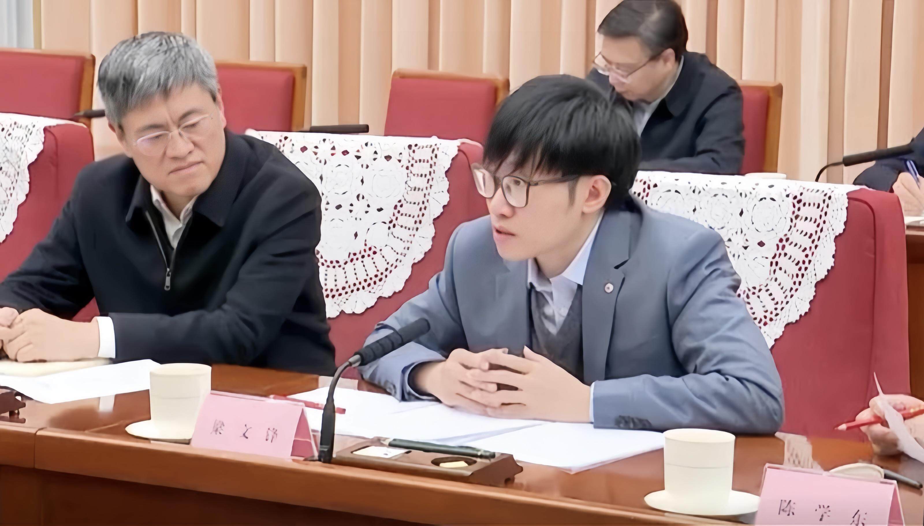 九游官网入口：广东产业转型升级“步子稳”：新赛道上亮点频出闪耀蛇年春节(图5)