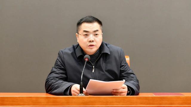 九游体育：濮阳市华龙区检察院召开刑事检察业务工作推进会(图2)