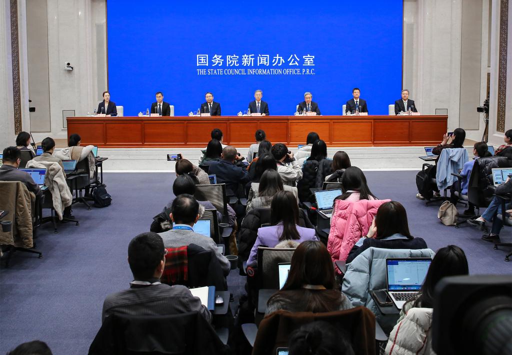 经济政策一线微观察丨“国补”覆盖电子产品 推动开学季“换新”(图2)