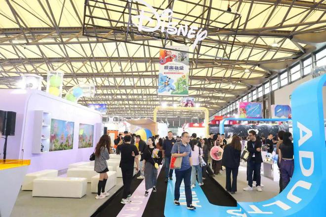 九游体育：震撼！2025上海IP授权展全球热门IP首次亮相！(图6)
