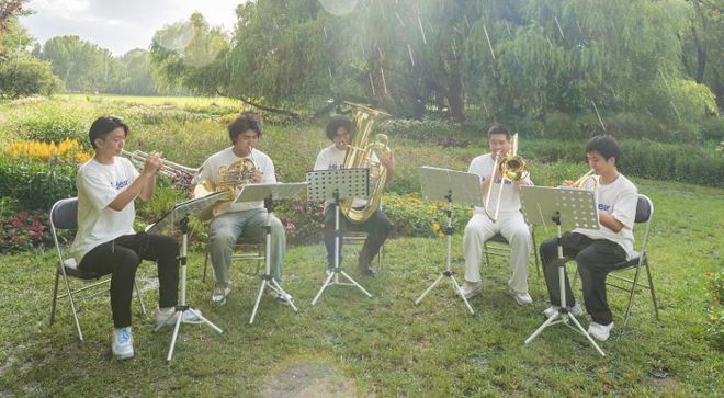 九游app：220 北京丨「Brass Romance」和韵铜管五重奏奏响金属爵士的浪漫狂想！(图1)