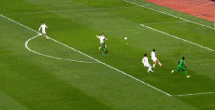 一场1-1亚洲杯死亡之组乱了！沙特登顶朝鲜爆冷上届亚军拿1分(图4)