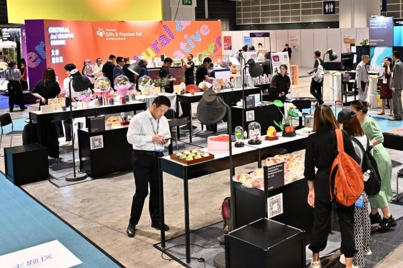 近300家IP品牌进驻 2024第三届北京国际艺术设计玩具展览会开幕