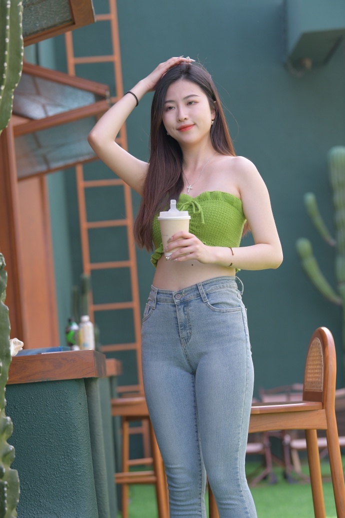 阿姨与侄子发生矛盾V