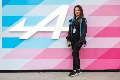 九游官网入口：奔向“独一无二”：F1上海站七日速写｜前线(图11)