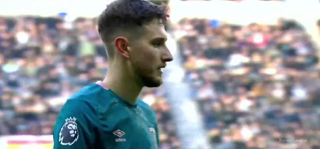 2-1！纽卡斯尔联主场低迷后场出现致命失误荷兰国脚梅开二度