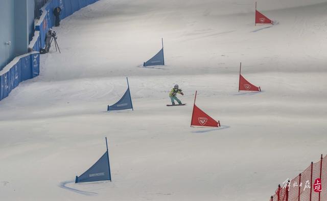 长三角近200名青少年滑雪健儿申城竞速谁能称霸雪场？(图1)