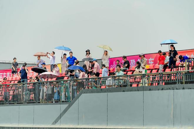 顶尖车手齐聚厦门国际赛车场！速度与激情的狂欢一触即发(图4)