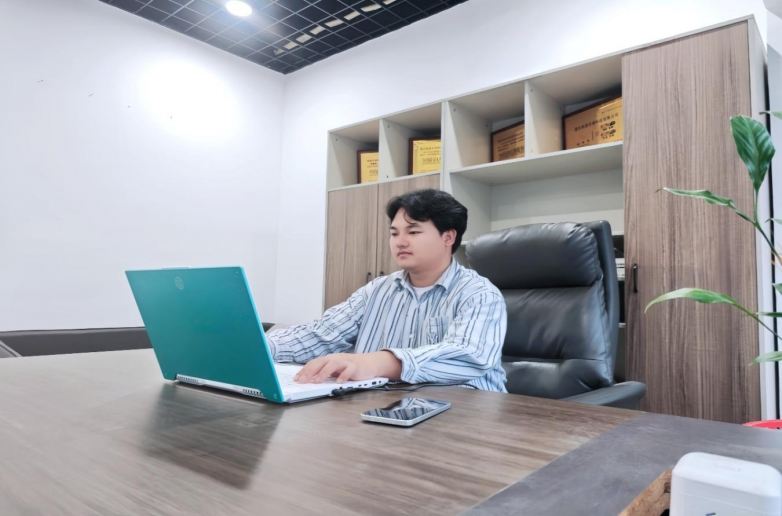 逆袭青春｜蔡金豆：用一床温暖托起高校学子的大学梦(图1)