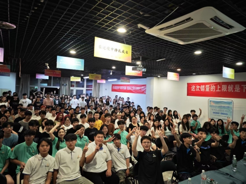 逆袭青春｜蔡金豆：用一床温暖托起高校学子的大学梦(图8)