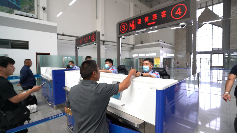 新华视点｜活力新经济：跨境贸易与消费新赛道(图5)