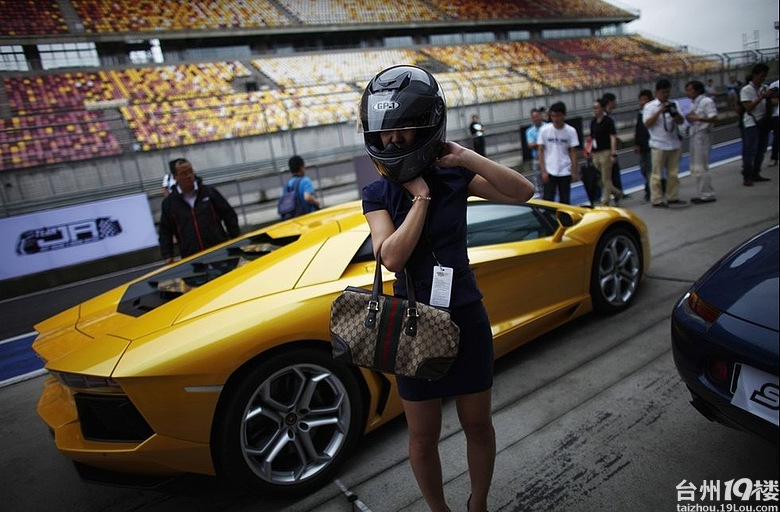 “空中F1”成都竞速无人机热度飙升！培训机构、学员数量倍增(图1)