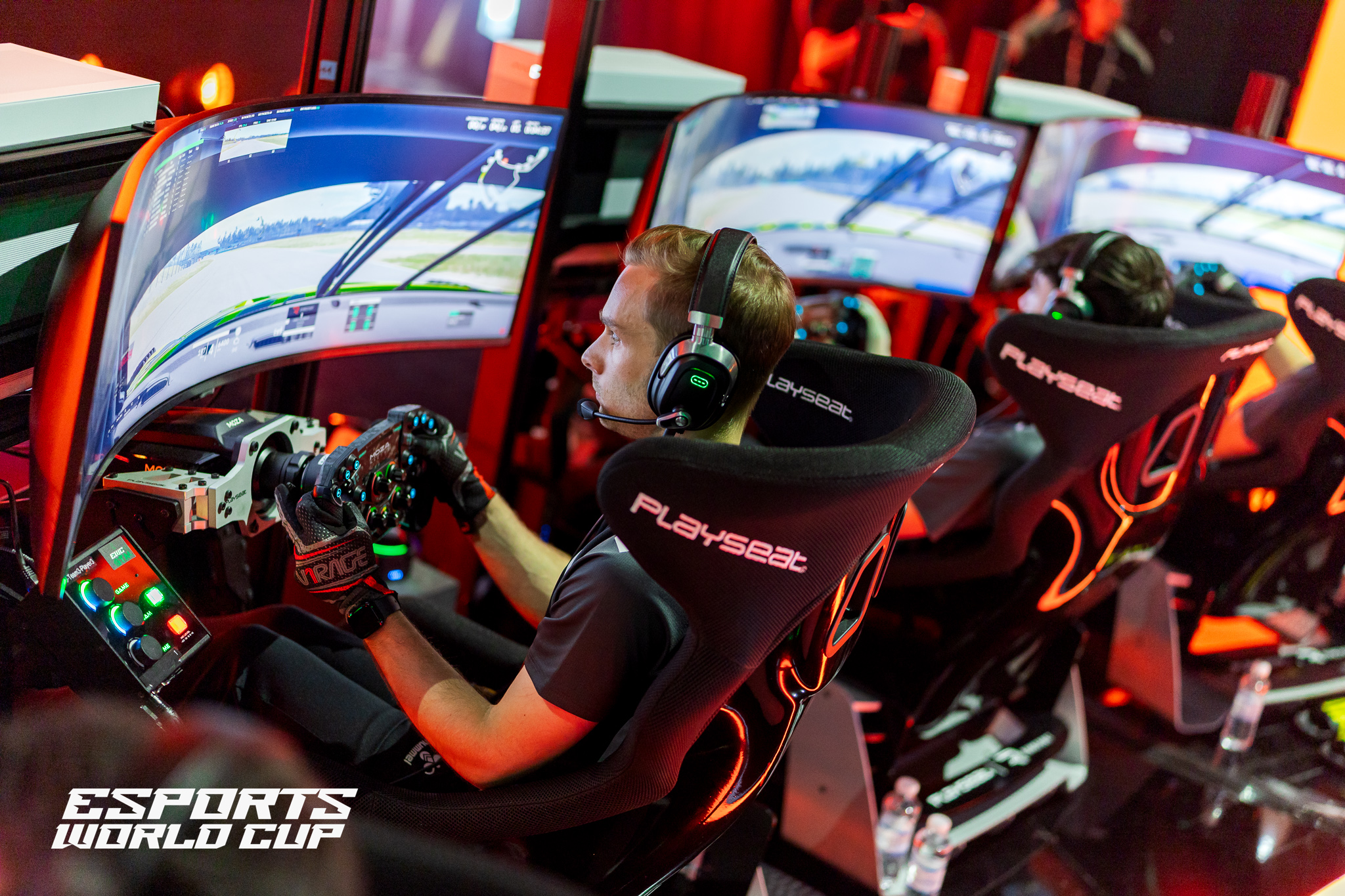 MOZA RACING成为2025年电子竞技世界杯模拟赛车项目指定模拟器品牌(图4)