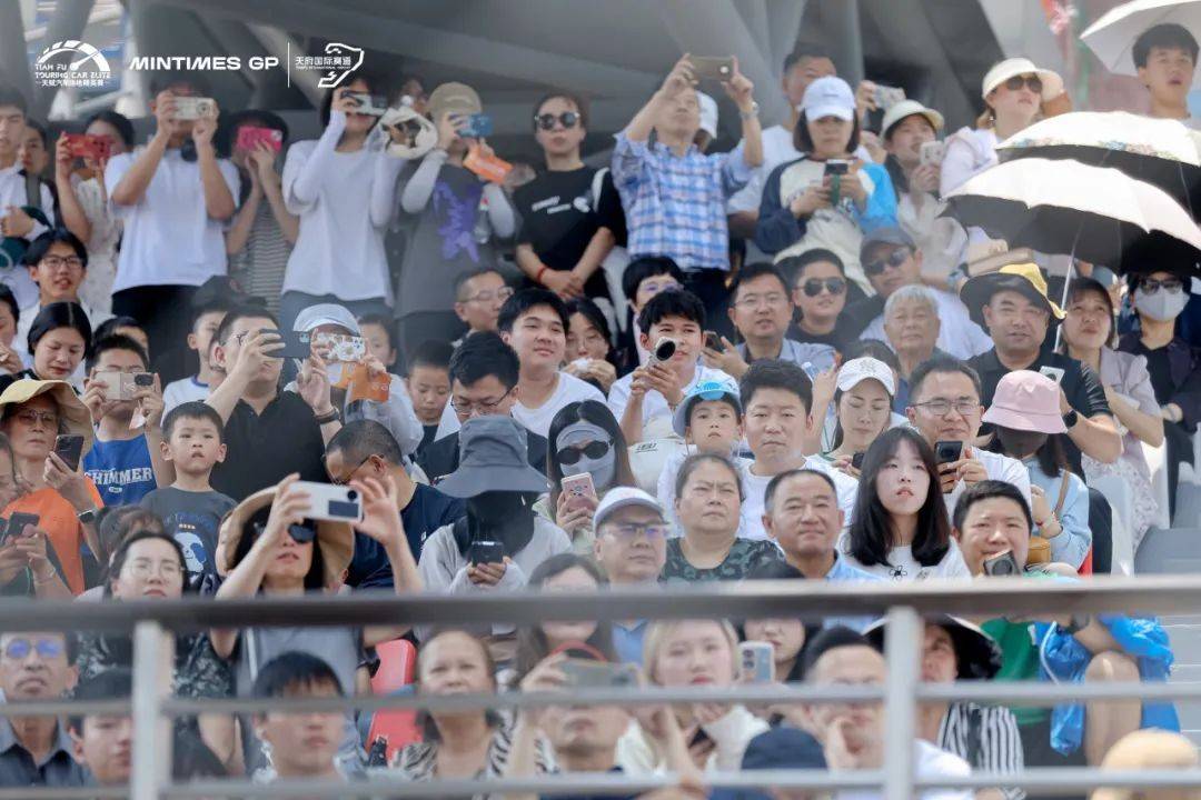 九游app：2024天赋汽车场地精英赛火热开幕西南赛车站上全新起点(图3)