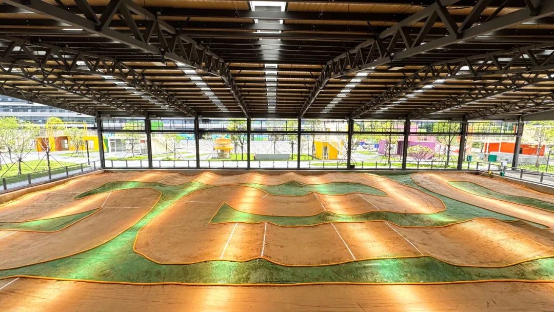 世界级赛场「宏宇GDC国际科教体育竞速中心」全国首店启幕悠趣JOYPARK非标公园商业惊喜亮相(图3)