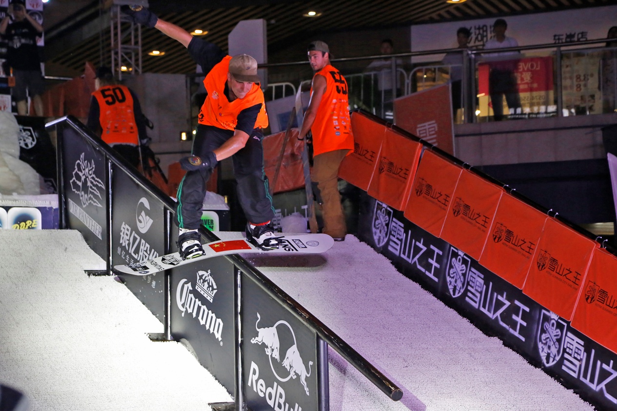 九游体育：大赛成果闪亮绽放熊猫家园·大熊猫文化创意大赛国际授权展打造“梦幻之家”