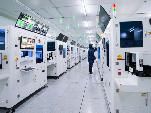 同比增长500%！银发抗衰赛道再火一品类熟龄女性定义新风口(图1)