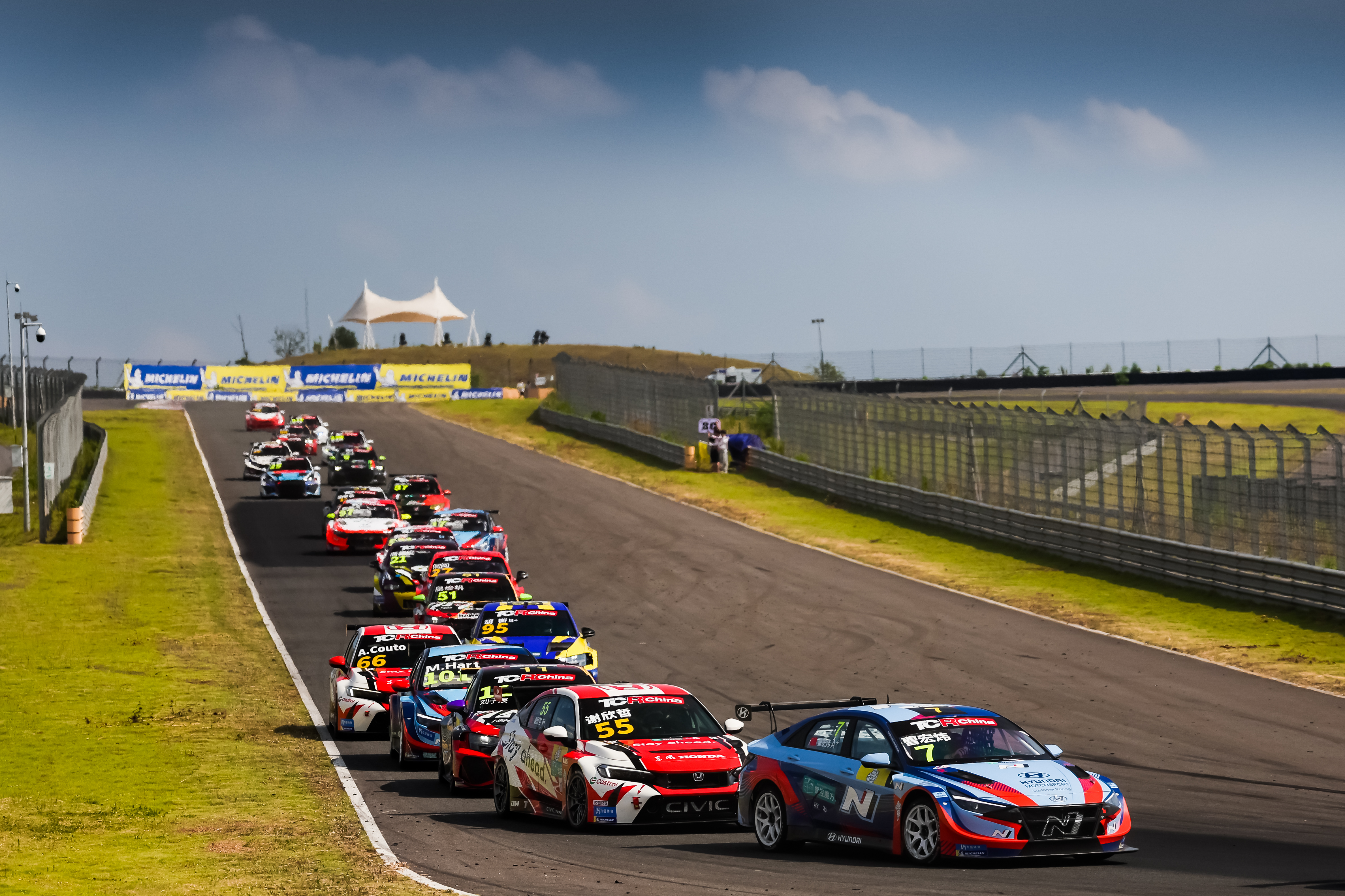 海澜之家“玩票”跨界投资饮用水赛道分析师：不看好(图1)