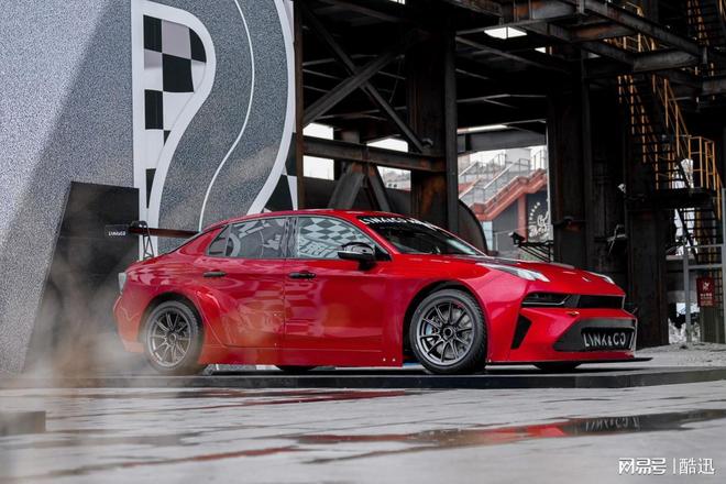 领克03+TCR赛车发布中国首台量产FIA认证TCR赛车来了！(图3)