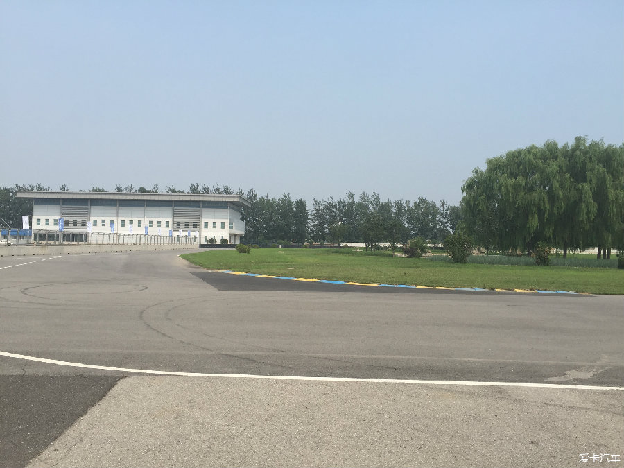 跃马传奇：盘点世界上最昂贵的五辆法拉利(图1)