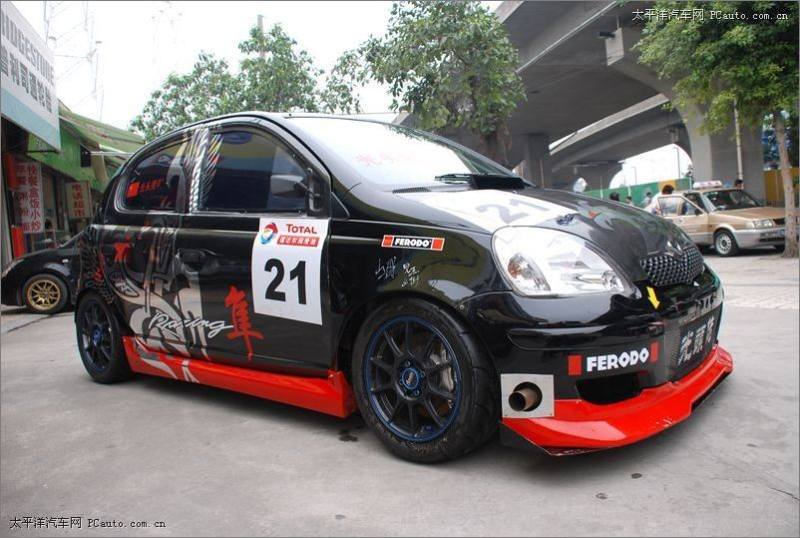 陕汽重卡引爆越野赛事 极限挑战考验“中国功夫”(图1)