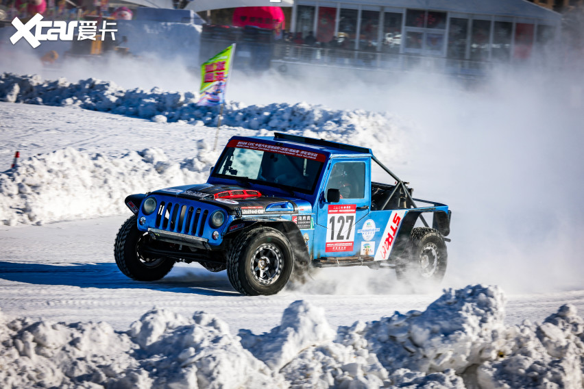 九游app：冰上奏响赛车华尔兹COC呼伦贝尔站两轮预赛激情上演(图5)