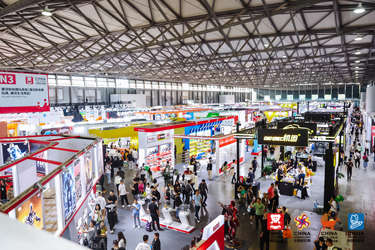 手握“喜人”“喜剧之王”IP“新的派”入驻徐汇情绪价值拉动消费增量(图1)