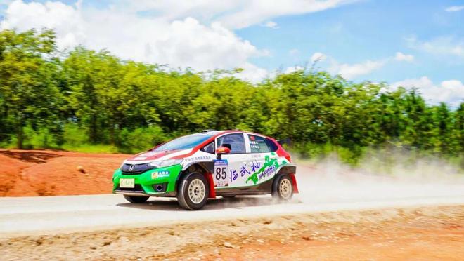 九游体育：云南湖边跑拉力：2026第二届弥勒太平湖汽车拉力赛GOGO！ 酷乐汽车(图2)