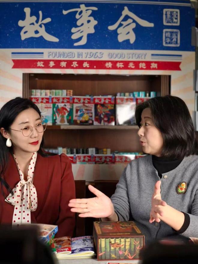 九游app：深耕直播五年她把特装书讲成读者书架上的“镇馆之宝”(图2)