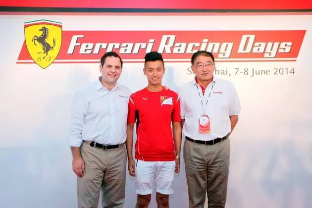 九游app：不惧欧美高手“围剿”这位来自中国的18岁大男孩刮起一阵阵中国旋风(图6)