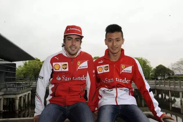 九游app：不惧欧美高手“围剿”这位来自中国的18岁大男孩刮起一阵阵中国旋风(图7)