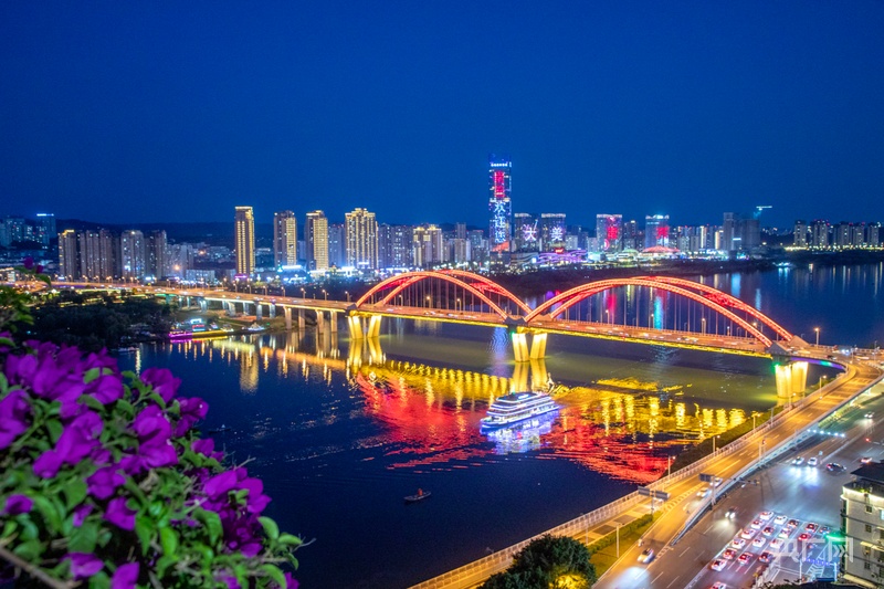 一川烟雨入画来｜一江碧水融四大IP！丝源南充迈向国际文旅新城(图7)